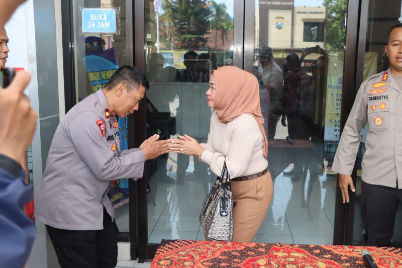 Ibu kandung pelaku menyampaikan permohonan maaf atas perbuatan tak terpuji yang dilakukan anak kandungnya