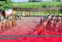 Forpimcam Pesantren menggelar apel pasukan pengamanan Natal 2025 dan Tahun Baru 2026 di Omah Sawah, Kelurahan Burengan, Kota Kediri, Selasa (23/12/2025),