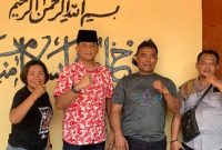 Salah satu pengurus inti Dewan Pimpinan Pusat (DPP) MPB, Capt. H. Adib Zamhari, SE, MM, M.Mar, (dua dari kiri) secara resmi menyatakan mengundurkan diri dari kepengurusan forum tersebut, Kamis 18 Desember 2025