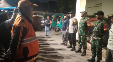 Patroli/Siskamling Koramil 06/Cakung, Sinergi Aparat Dan Warga Jaga Lingkungan Tetap Aman Dan Kondusif