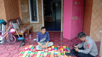 Kapolsek Cimarga Polres Lebak Sambang Warga Secara Door To Door Pasca Lebaran Dan Jalin Keharmonisan