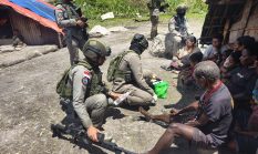 Satgas Damai Cartenz Laksanakan Patroli Dan Layanan Kesehatan Di Pengungsian Gigobak Sinak, Wujud Nyata Kepedulian Kepada Warga