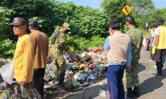 Gerakan Indonesia Asri Tni, Polri Serta Warga Bersih Kan Area Jalan Dan Sungai