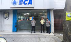 Anggota Piket Polsek Rangkasbitung Polres Lebak Giat Patroli Dialogis Sampaikan Pesan Kamtibmas Ke Satpam di Bank BCA