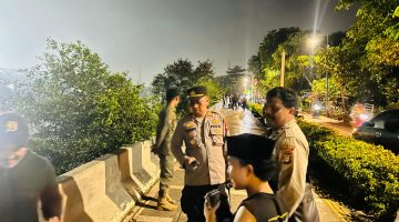 Polsek Koja Bubarkan Puluhan Remaja Nongkrong Saat Patroli KRYD Di Rawa Badak