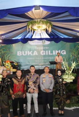 Kapolres Kediri Hadiri Tradisi Tebu Manten PG Ngadirejo, Dukung Kelancaran Musim Giling 2026