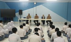 Kapolsek Bekasi Barat Berikan Sosialisasi Dan Pembinaan Kepada Siswa SMK Teratai Putih Global 1 Kayuringin : Antisipasi Tawuran