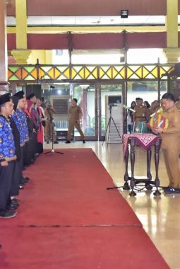 293 PNS Dilantik, Bupati Tegal Tekankan ASN Adaptif dan Berorientasi Pelayanan