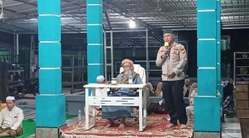 Kapolsek Bekasi Barat Hadiri Pengajian Rutin Majelis Taklim As-Salmaniyah